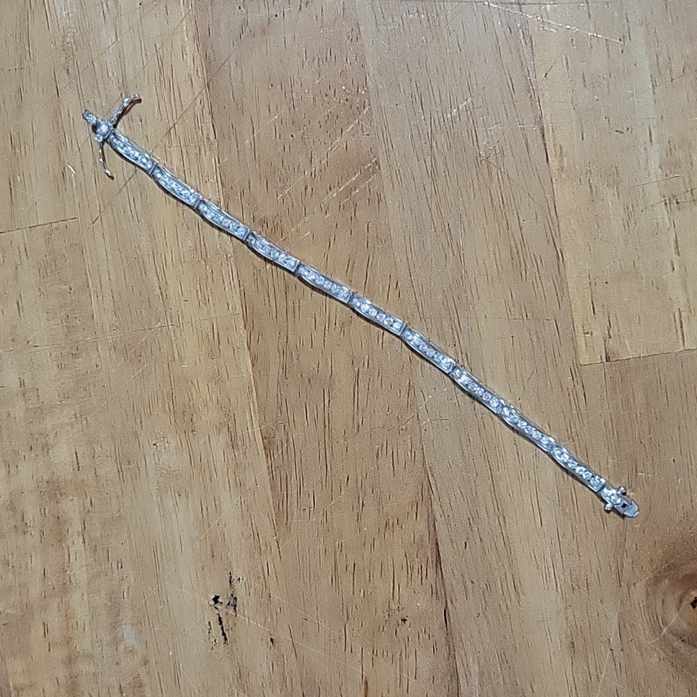 Simple Silver & Rhinestone Mod Bracelet - Picture 4 of 7